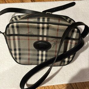 Burberry’s Crossbody Bag